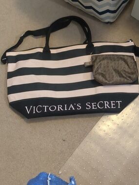 VS tote